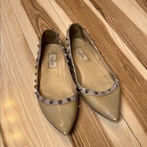 Valentino Garavani Patent Rockstud Ballet Flats
